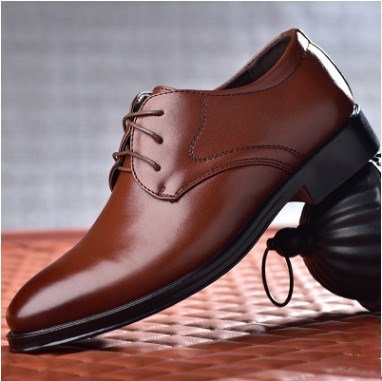 Scarpe Eleganti Nere da Uomo – Punta Affilata
